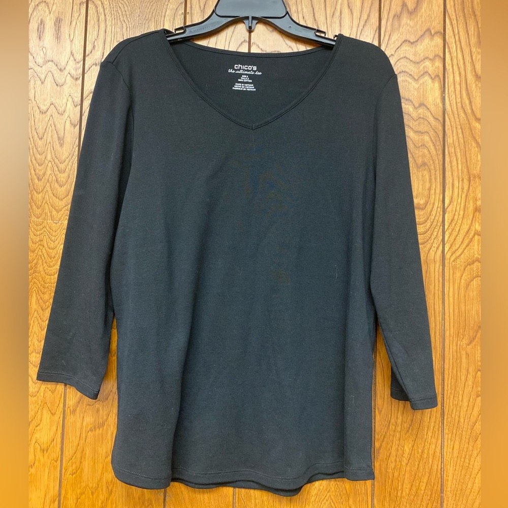 Women’s black Chico’s top